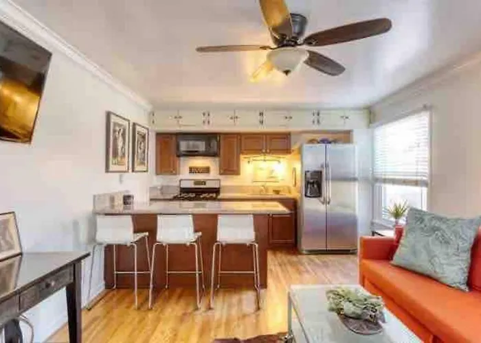 Belmont Shore Beach Bungalow, 2 Min Walk To Town!