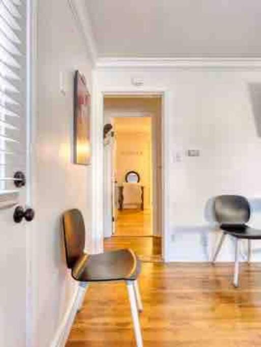 Apartment Belmont Shore Bungalow, 2 Min Walk To Town! *