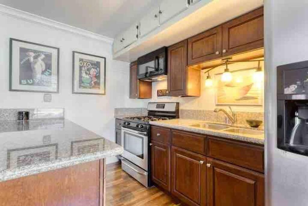 Belmont Shore Bungalow, 2 Min Walk To Town!