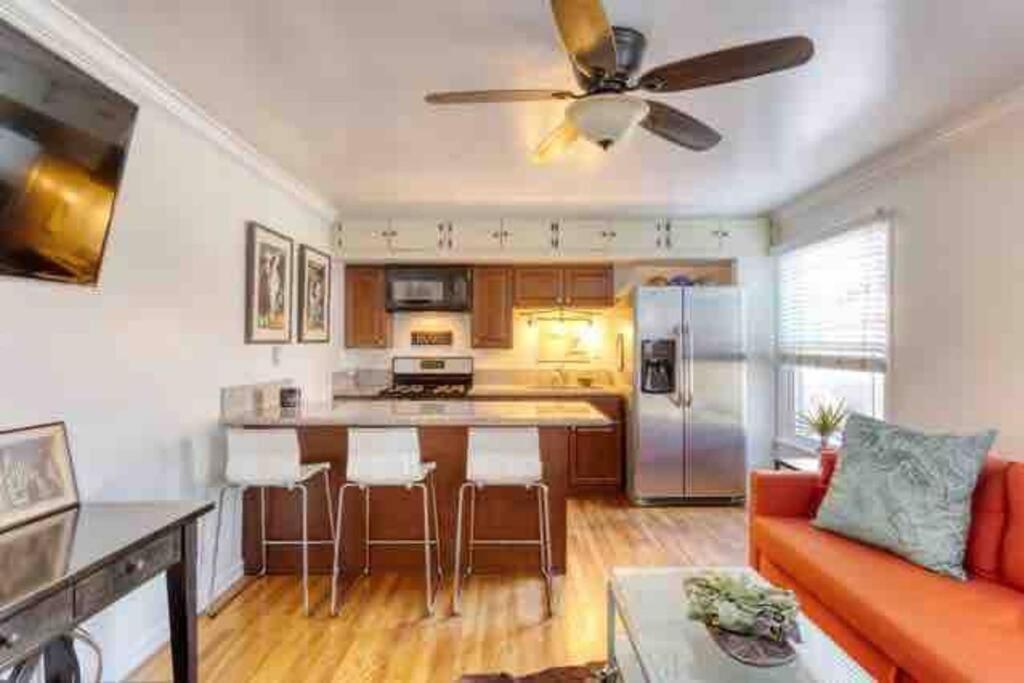 Apartment Belmont Shore Bungalow, 2 Min Walk To Town! Long Beach